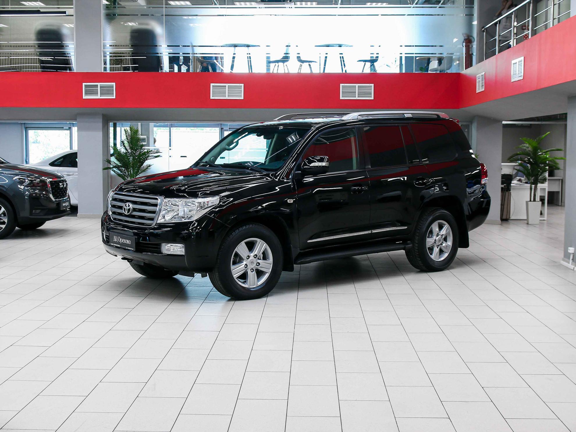Toyota Land Cruiser 2011, черный, ДЦ Орехово