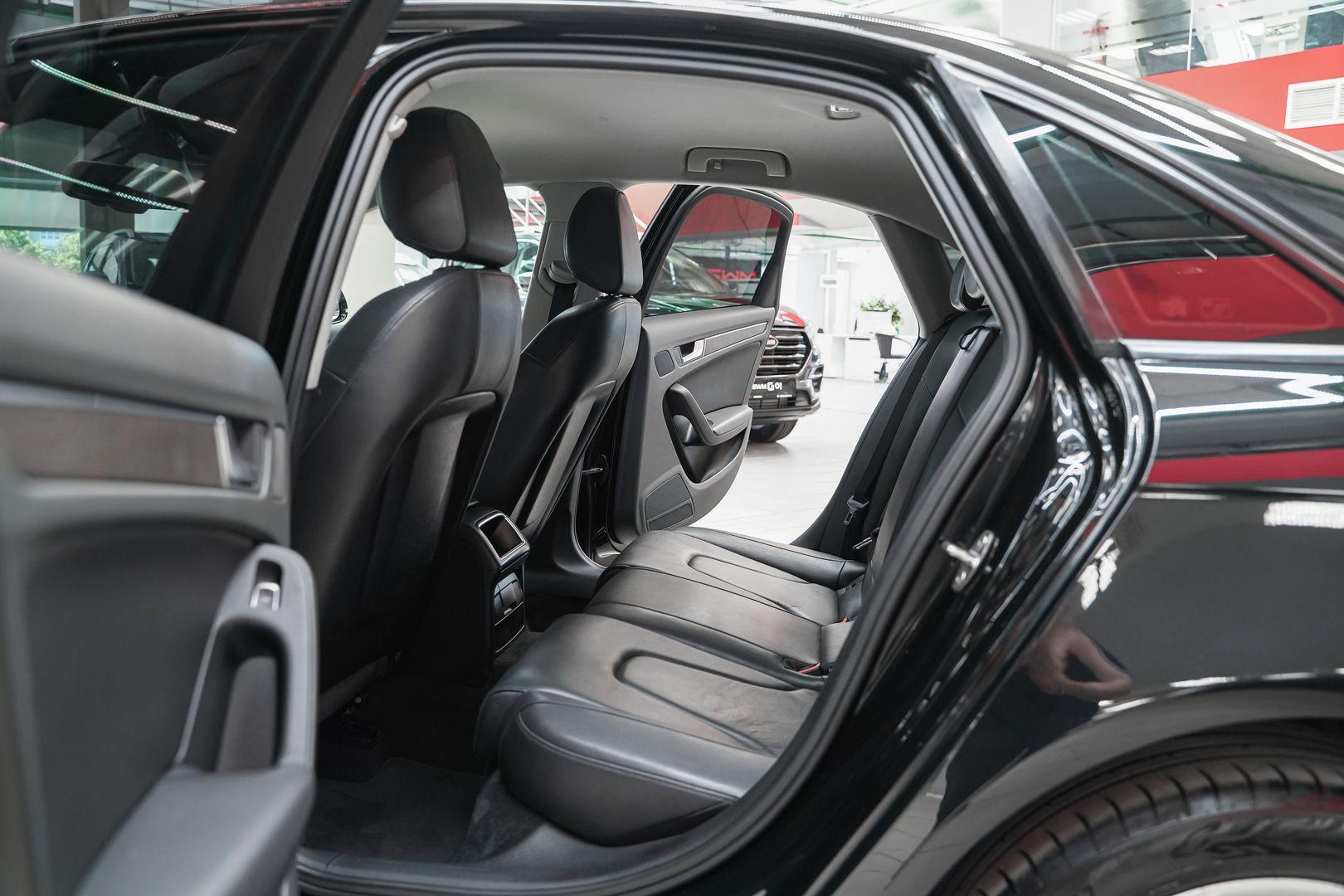 Audi A4 2015, черный, ДЦ Орехово