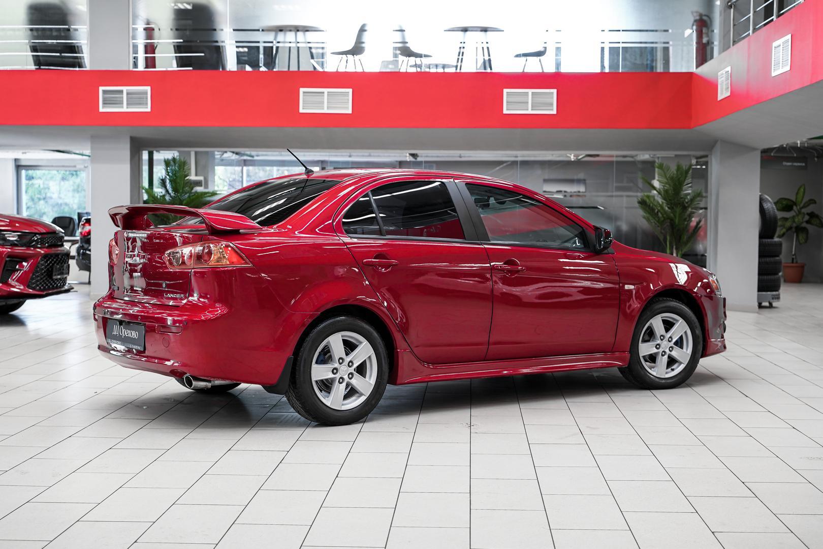 Mitsubishi Lancer 2008, красный, ДЦ Орехово