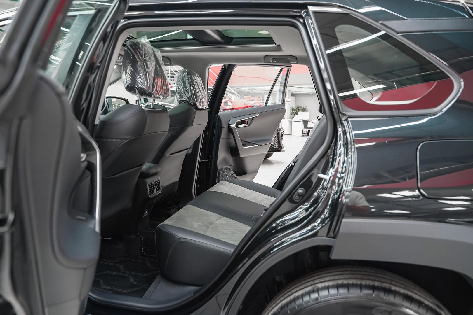 Toyota RAV4 2025, черный, ДЦ Орехово