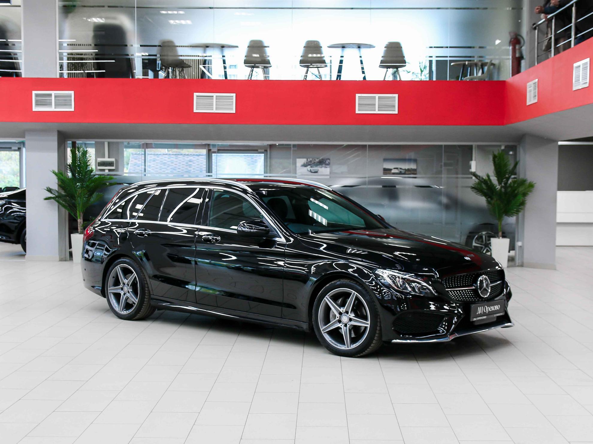 Mercedes-Benz C-Класс 2015, черный, ДЦ Орехово