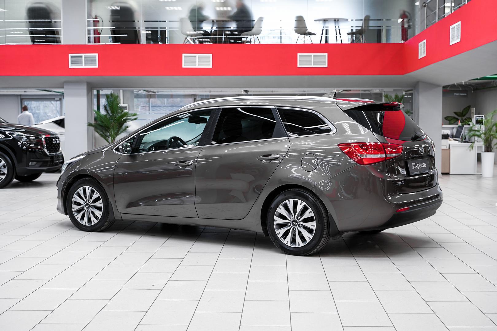 Kia Ceed 2017, коричневый, ДЦ Орехово