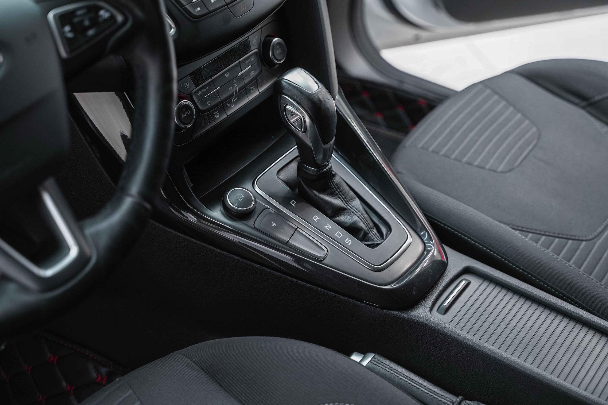 Ford Focus 2017, белый, ДЦ Орехово