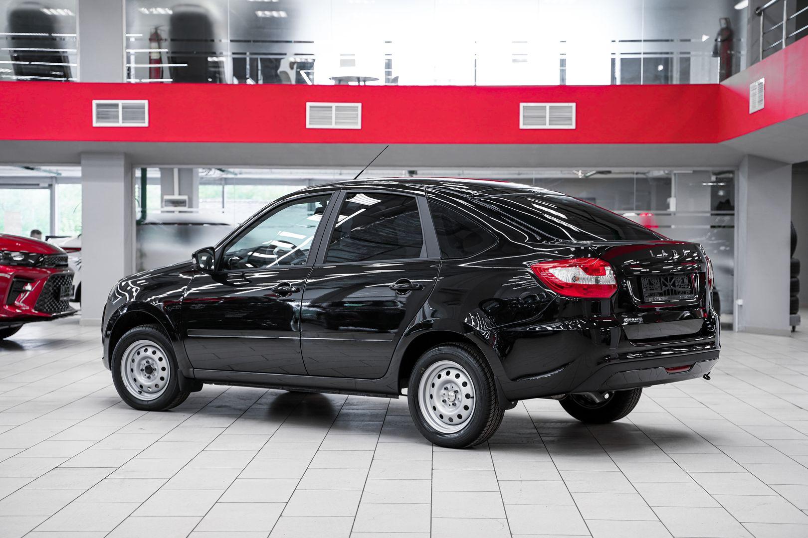 LADA (ВАЗ) Granta 2025, черный, ДЦ Орехово