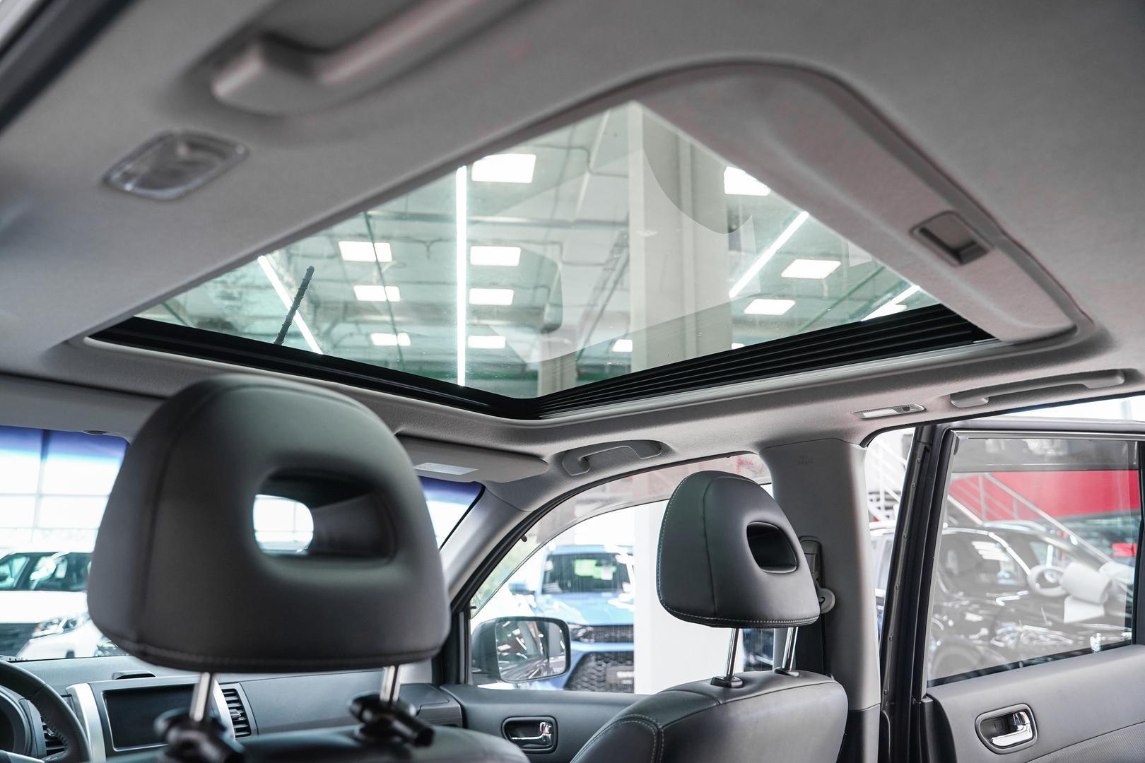 Nissan X-Trail 2011, серый, ДЦ Орехово