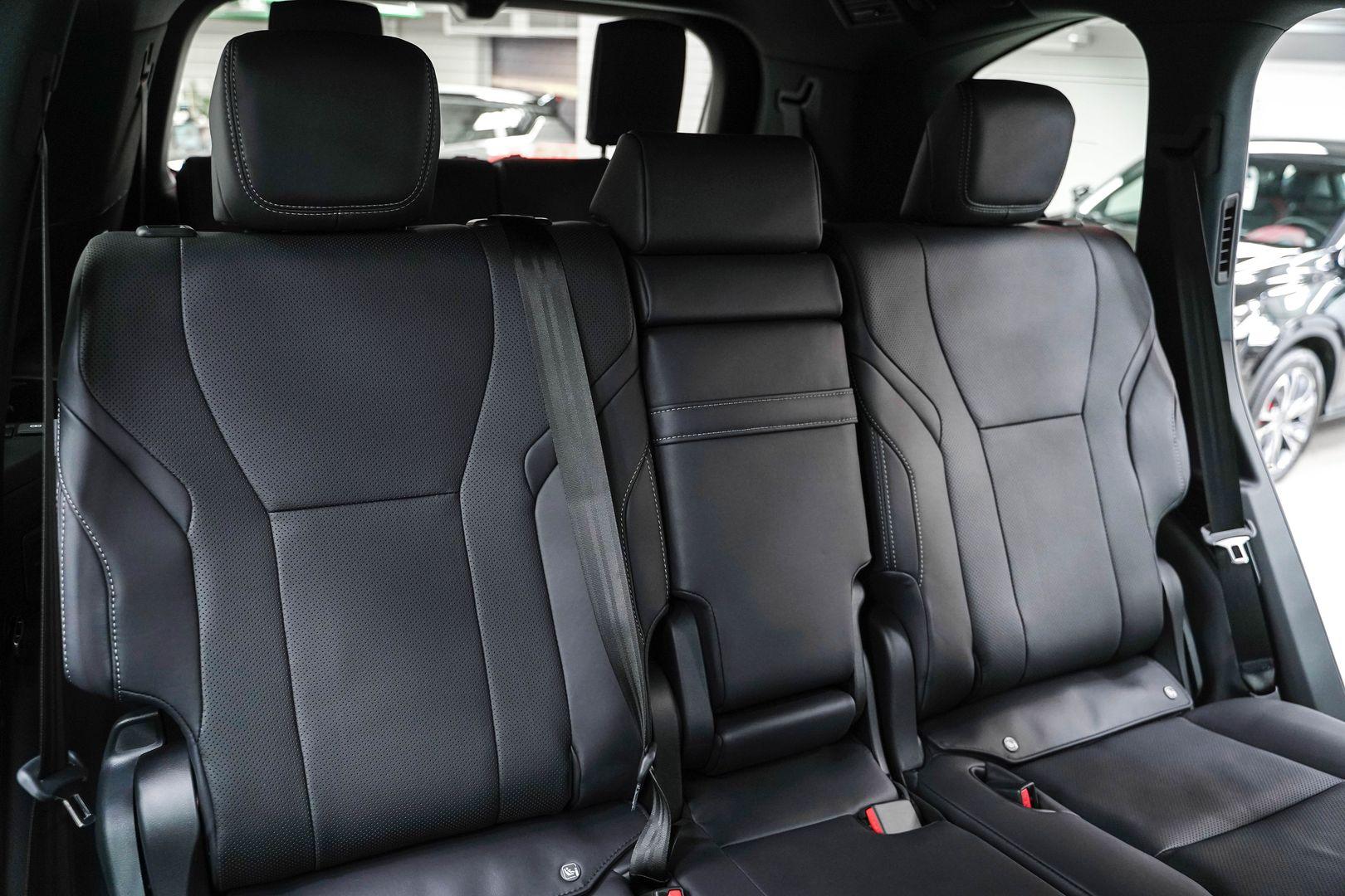 Lexus LX 2024, черный, ДЦ Орехово
