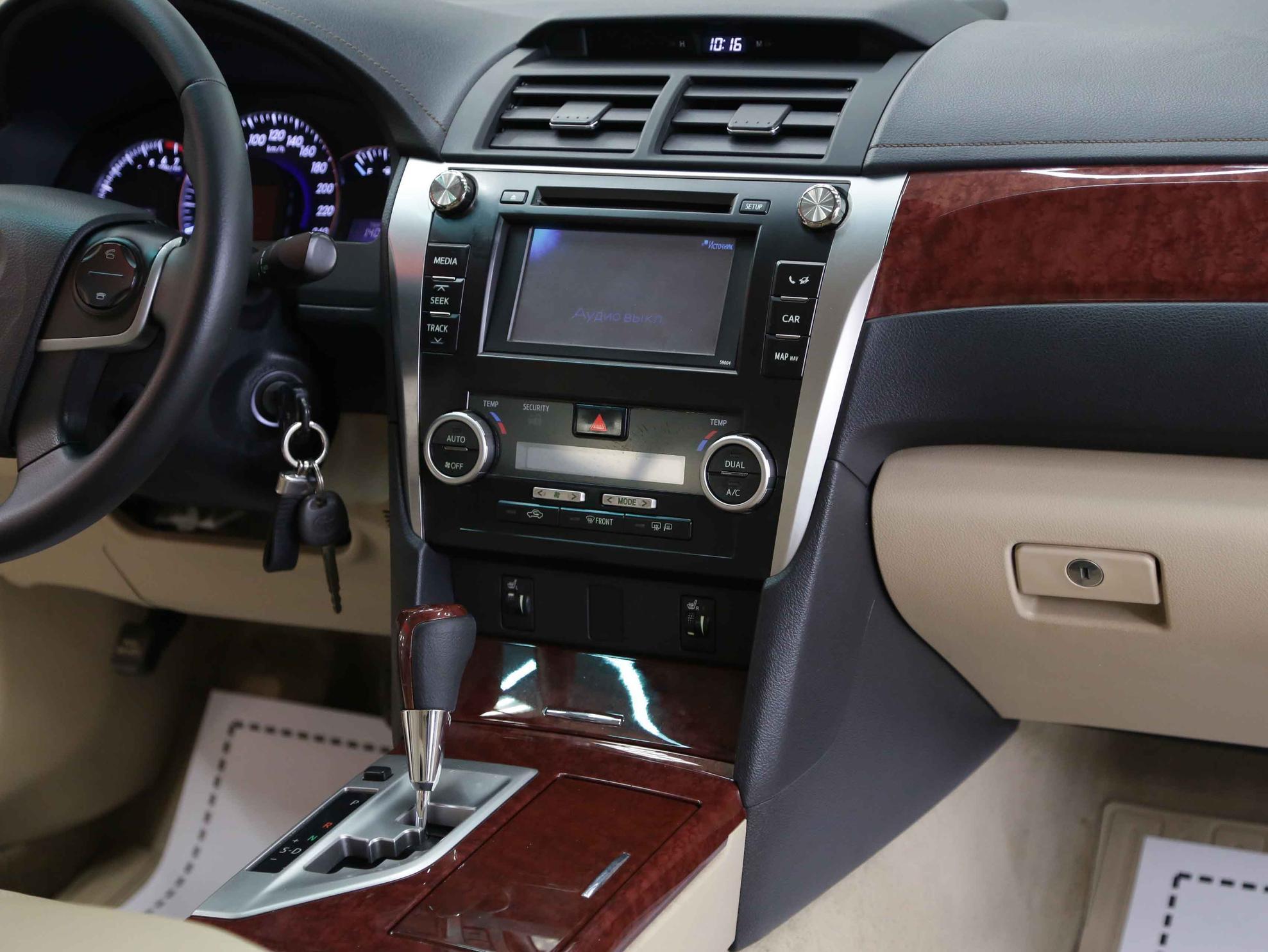 Toyota Camry 2012, серый, ДЦ Орехово