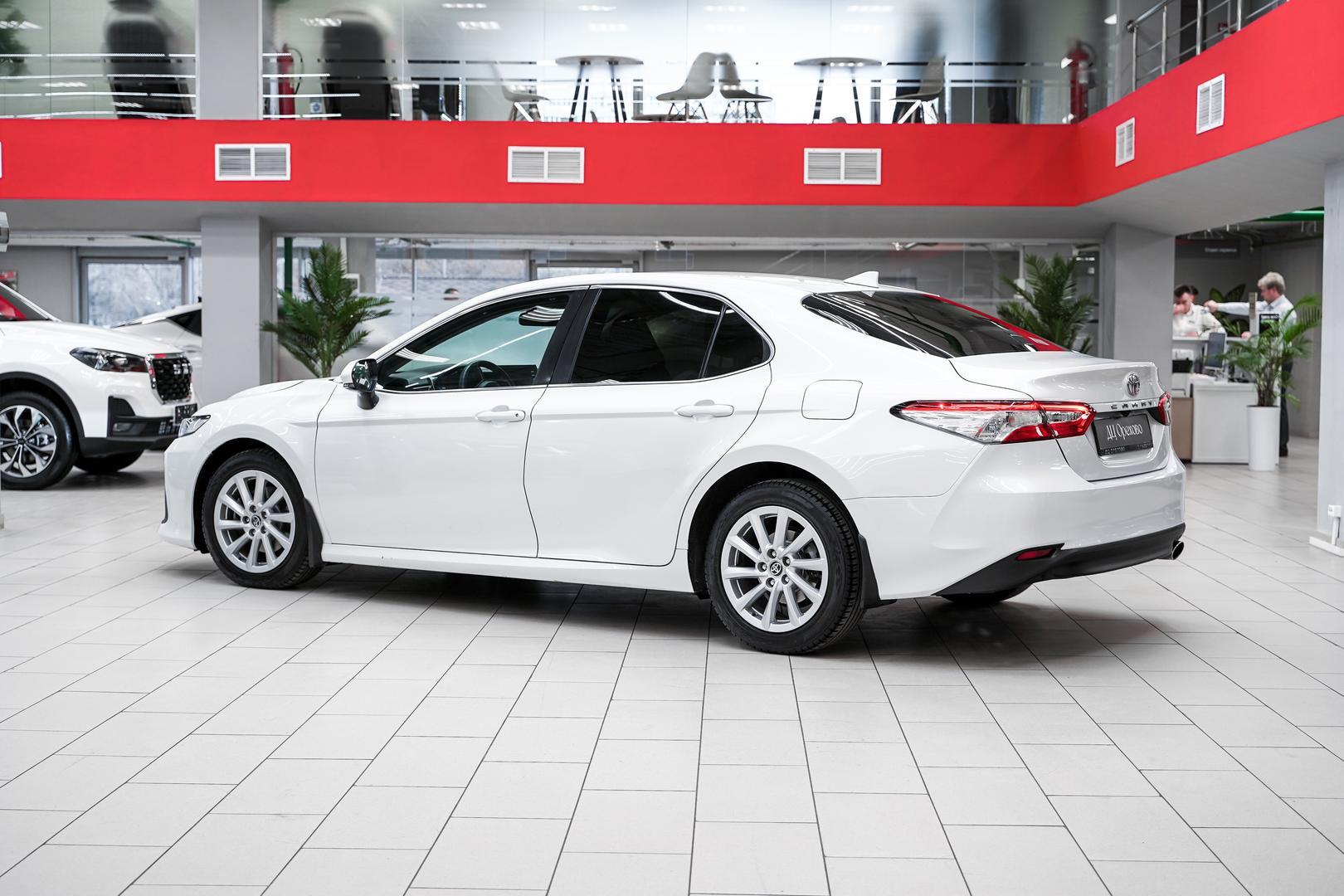 Toyota Camry 2021, белый, ДЦ Орехово