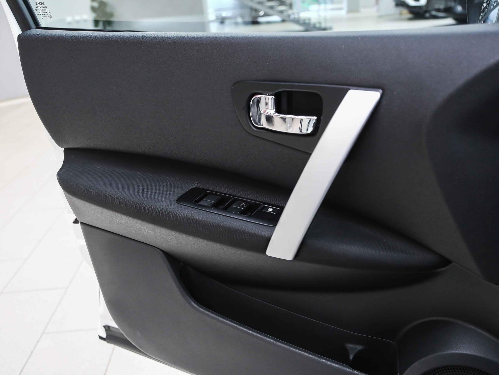 Nissan Qashqai 2011, белый, ДЦ Орехово