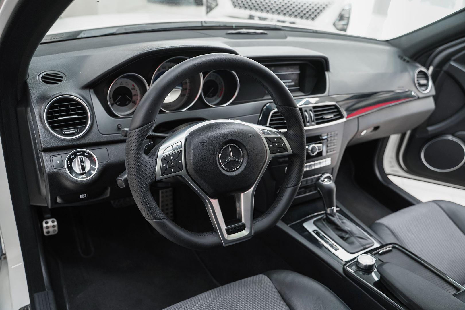 Mercedes-Benz C-Класс 2012, белый, ДЦ Орехово