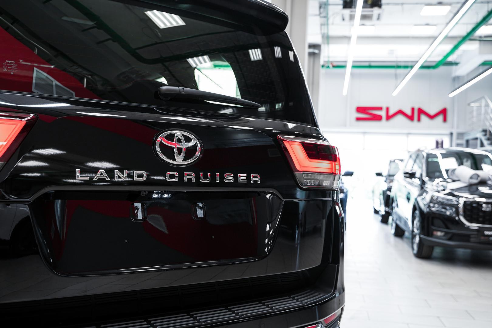 Toyota Land Cruiser 2025, черный, ДЦ Орехово