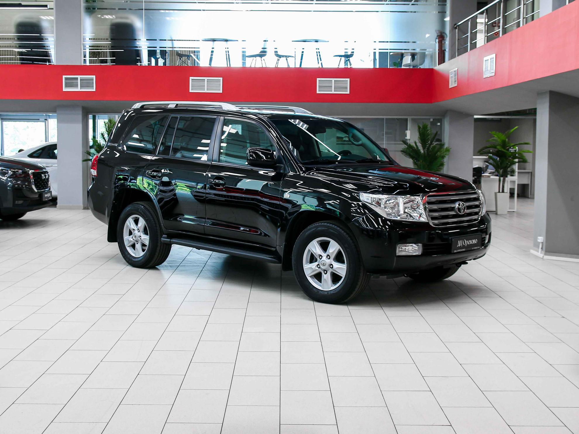 Toyota Land Cruiser 2011, черный, ДЦ Орехово