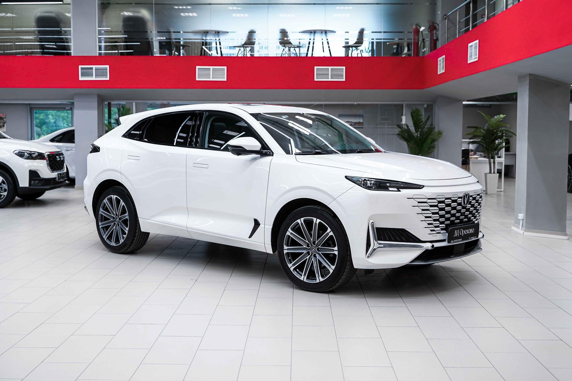 Changan UNI-K 2023, белый, ДЦ Орехово