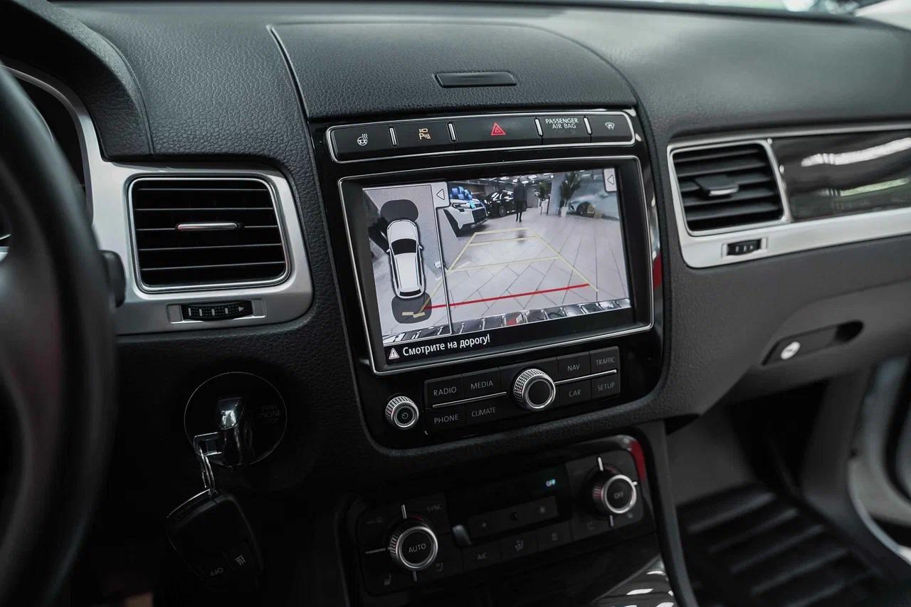 Volkswagen Touareg 2016, белый, ДЦ Орехово