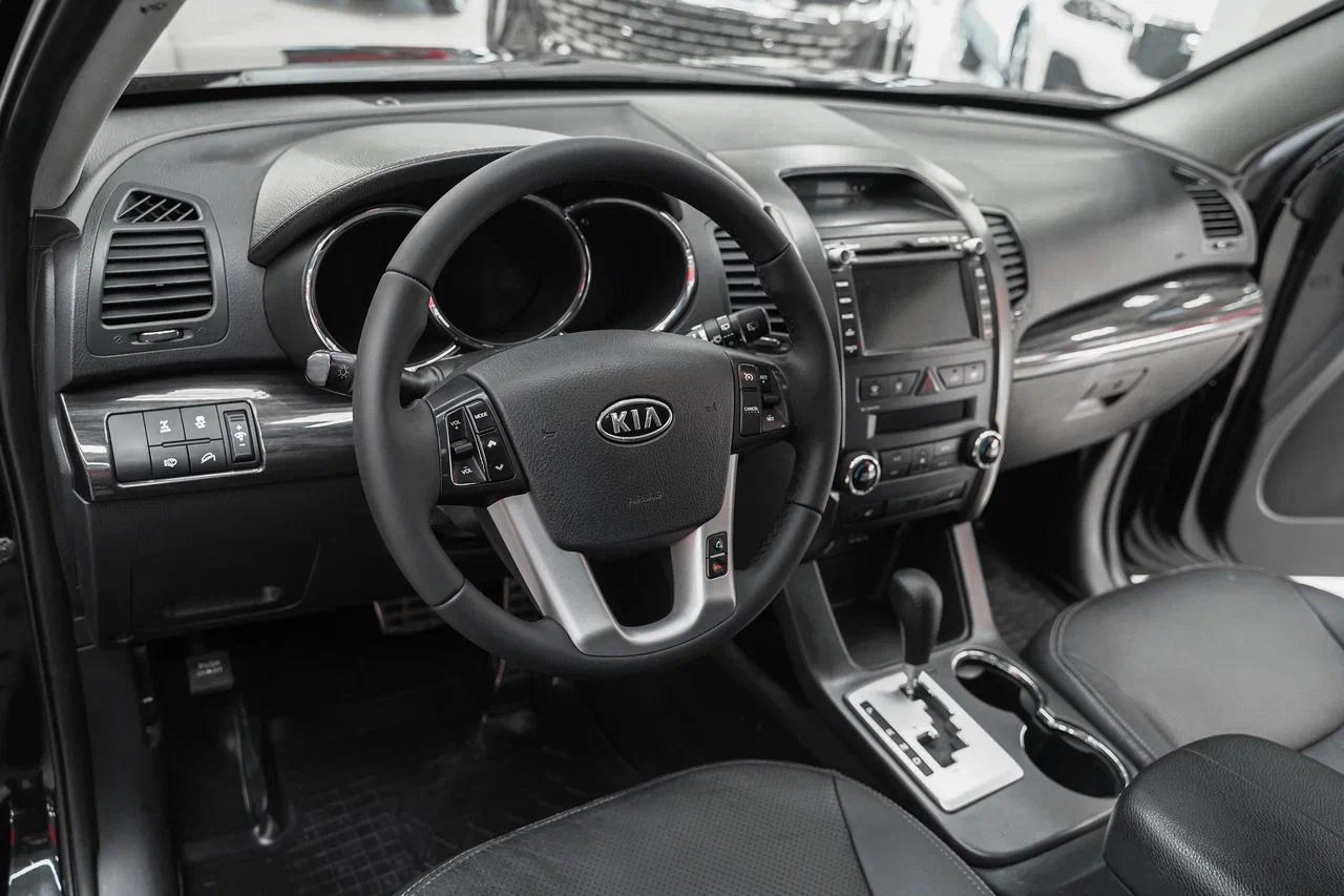 Kia Sorento 2012, черный, ДЦ Орехово