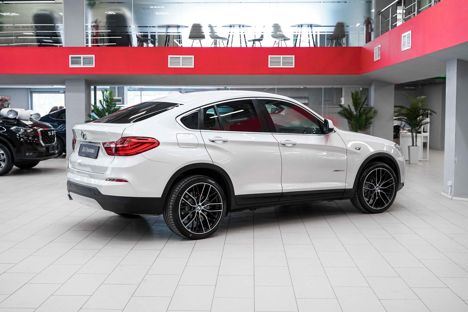 BMW X4 2017, белый, ДЦ Орехово
