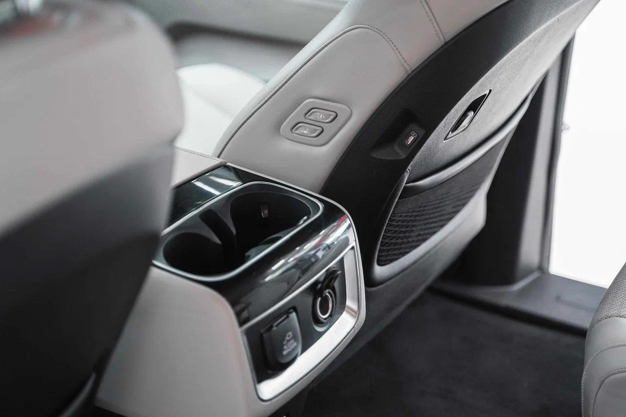 Kia Carnival 2021, белый, ДЦ Орехово