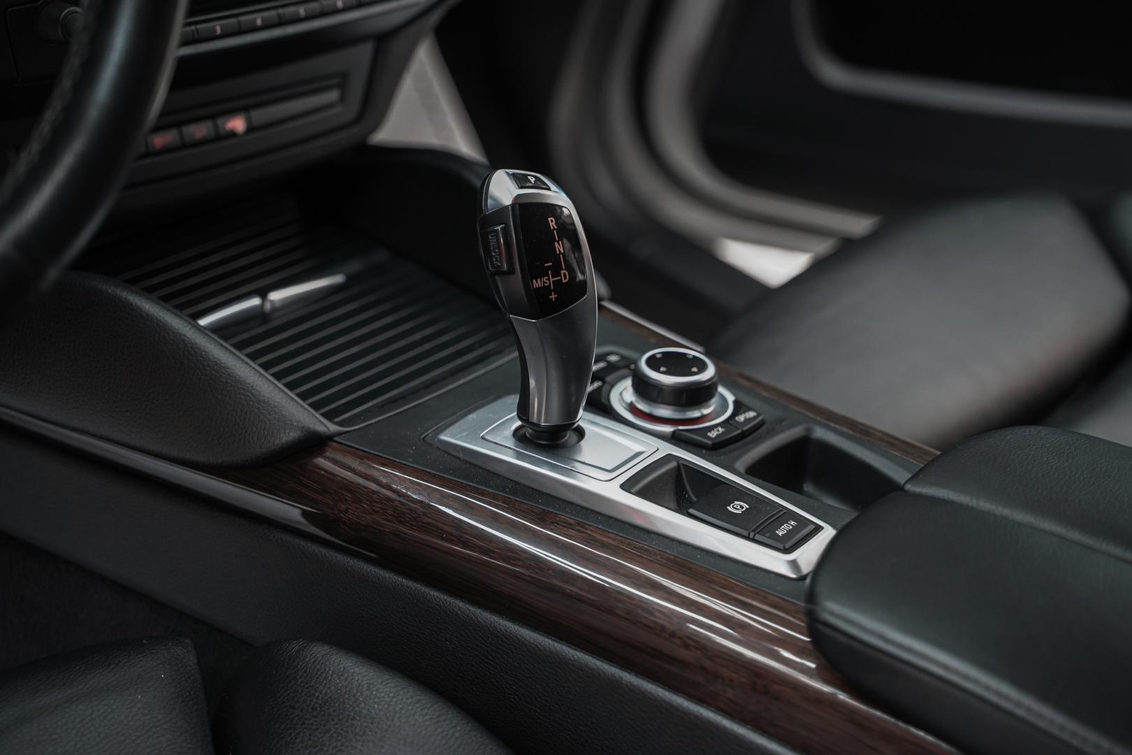 BMW X6 2013, белый, ДЦ Орехово