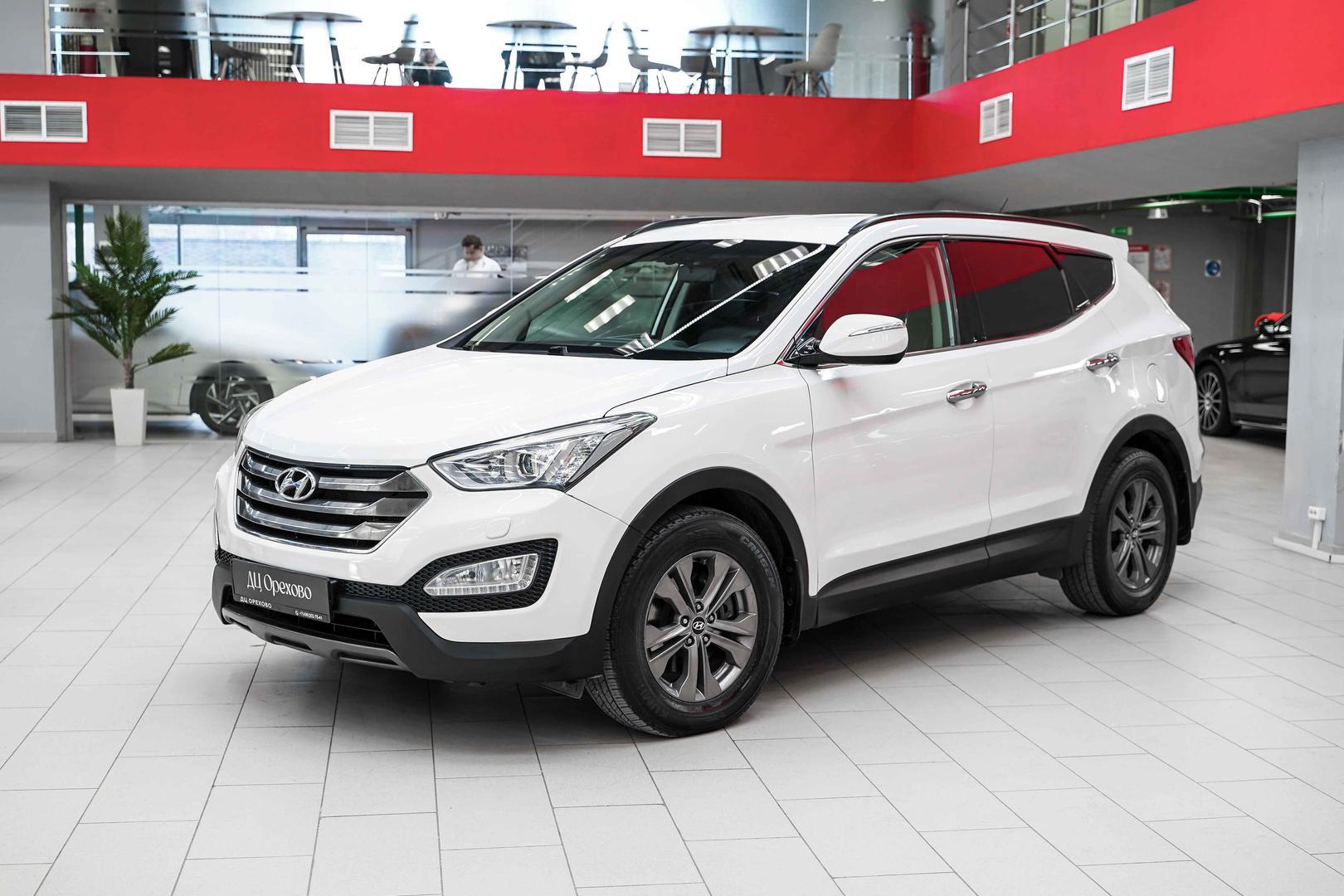 Hyundai Santa Fe 2012, белый, ДЦ Орехово