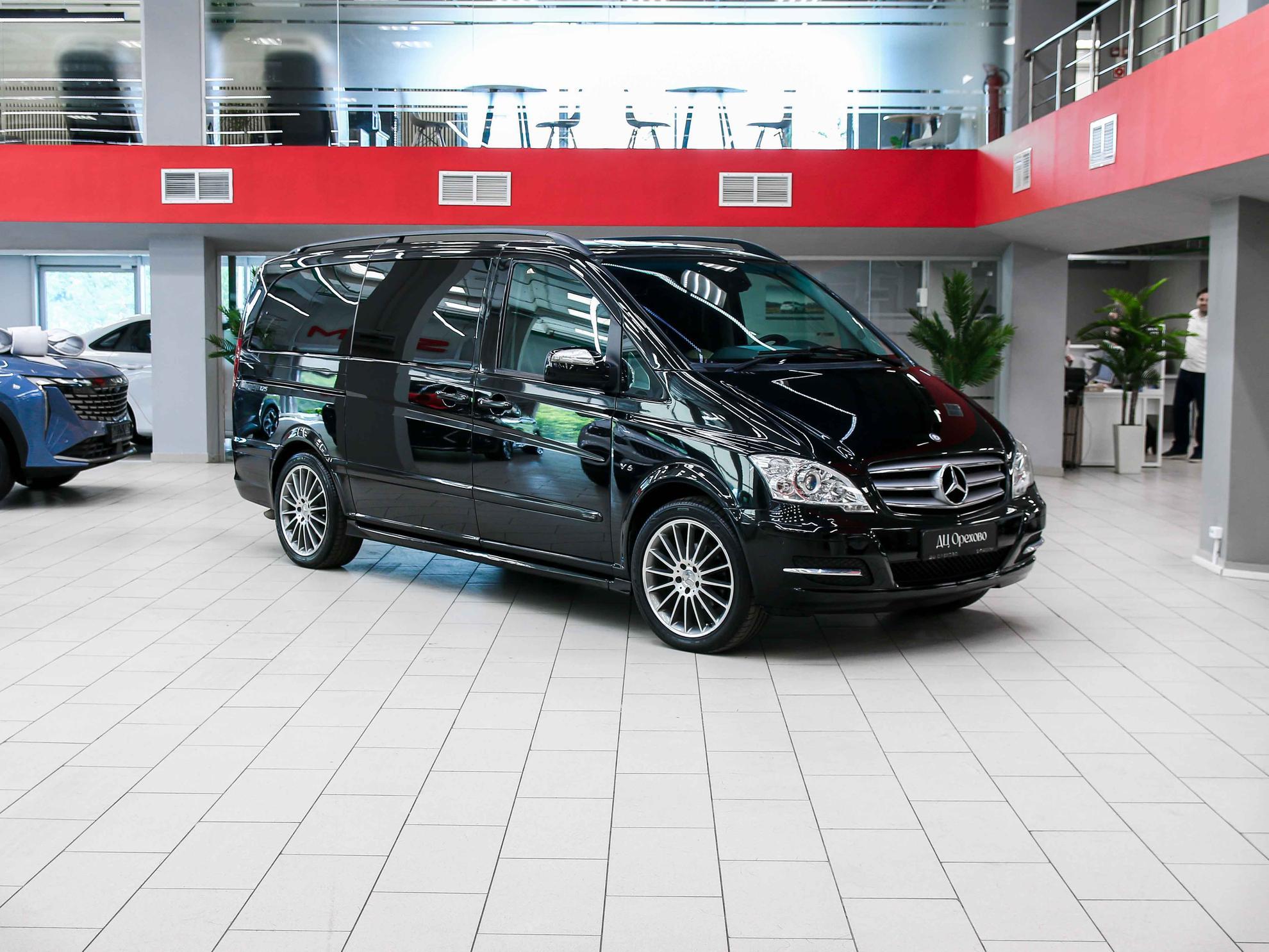 Mercedes-Benz Viano 2011, черный, ДЦ Орехово