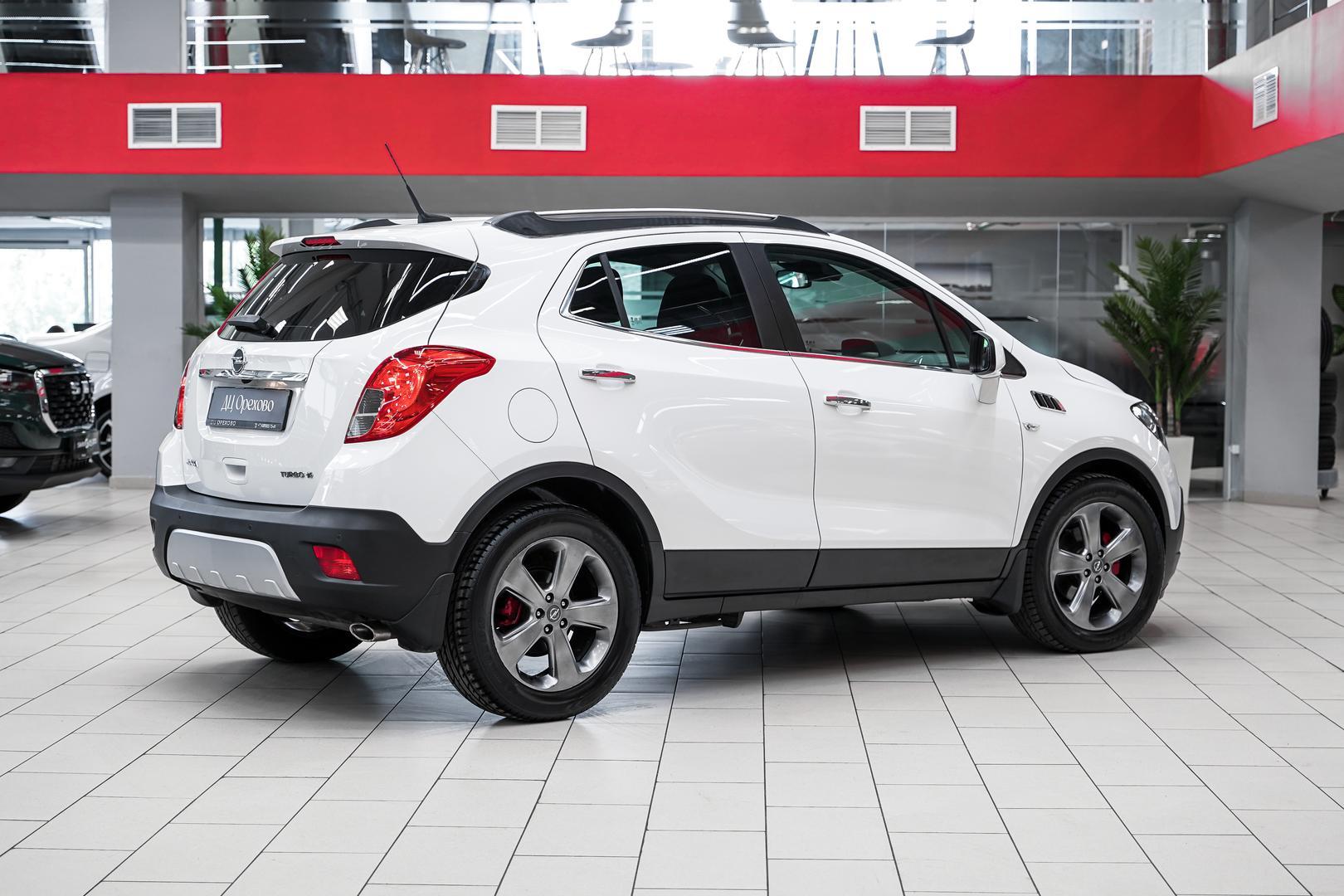 Opel Mokka 2013, белый, ДЦ Орехово