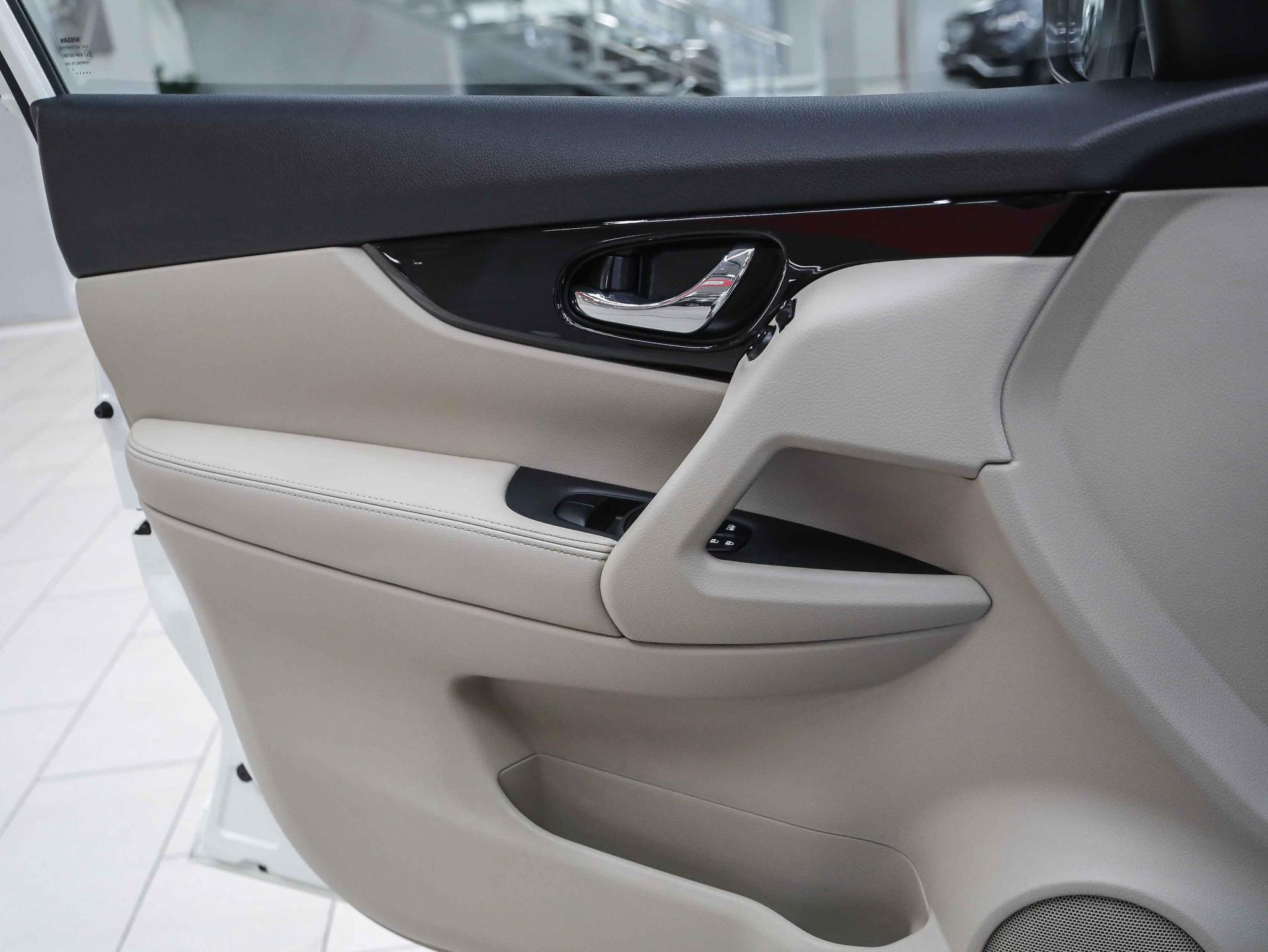 Nissan X-Trail 2021, белый, ДЦ Орехово