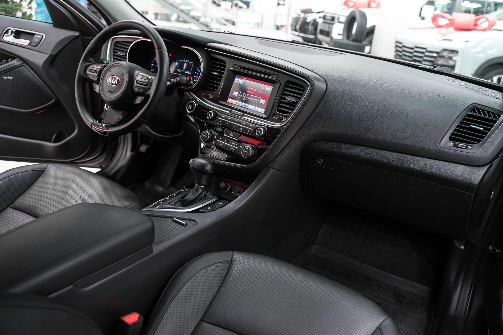 Kia Optima 2013, бежевый, ДЦ Орехово