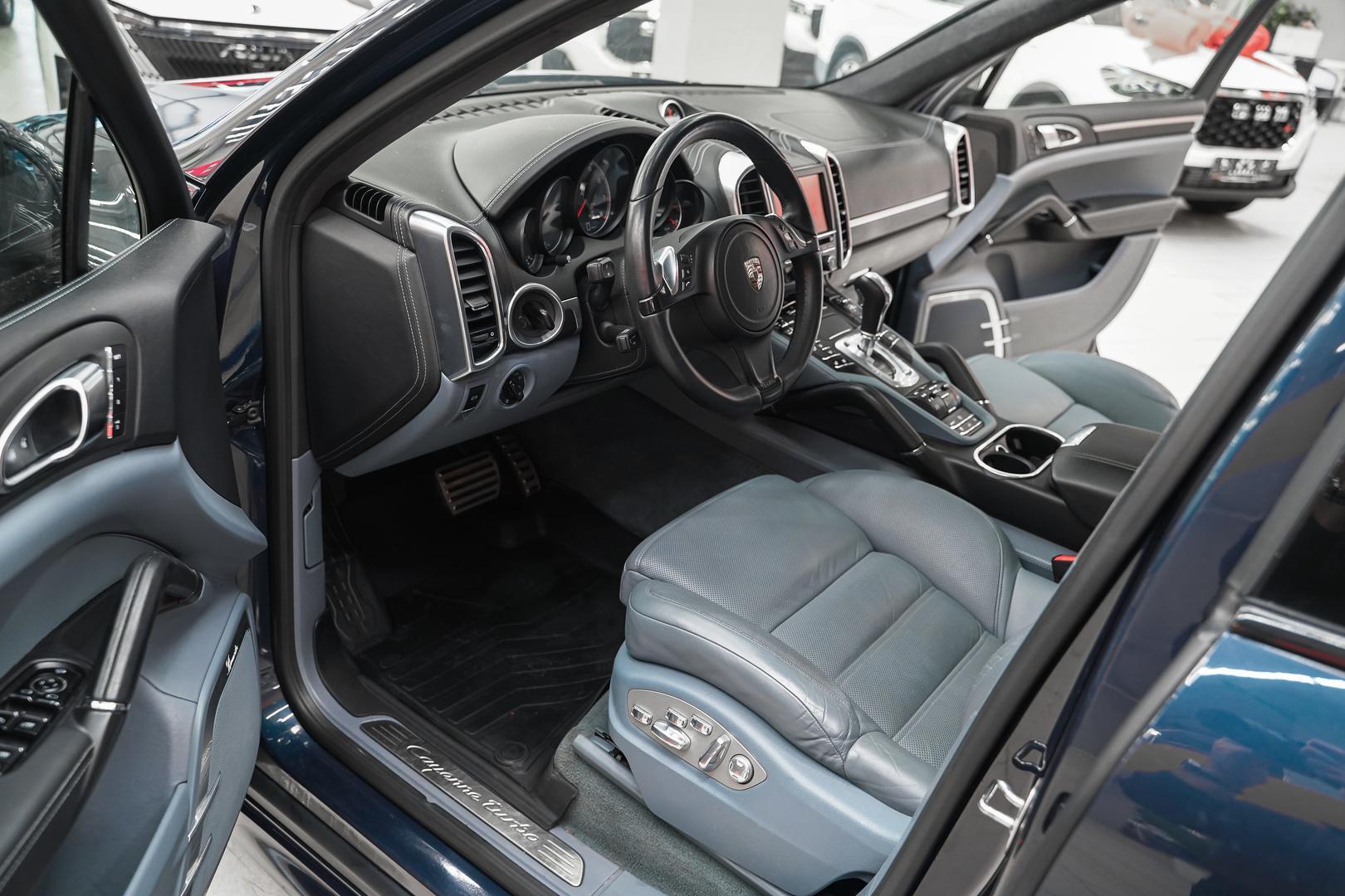 Porsche Cayenne 2013, синий, ДЦ Орехово