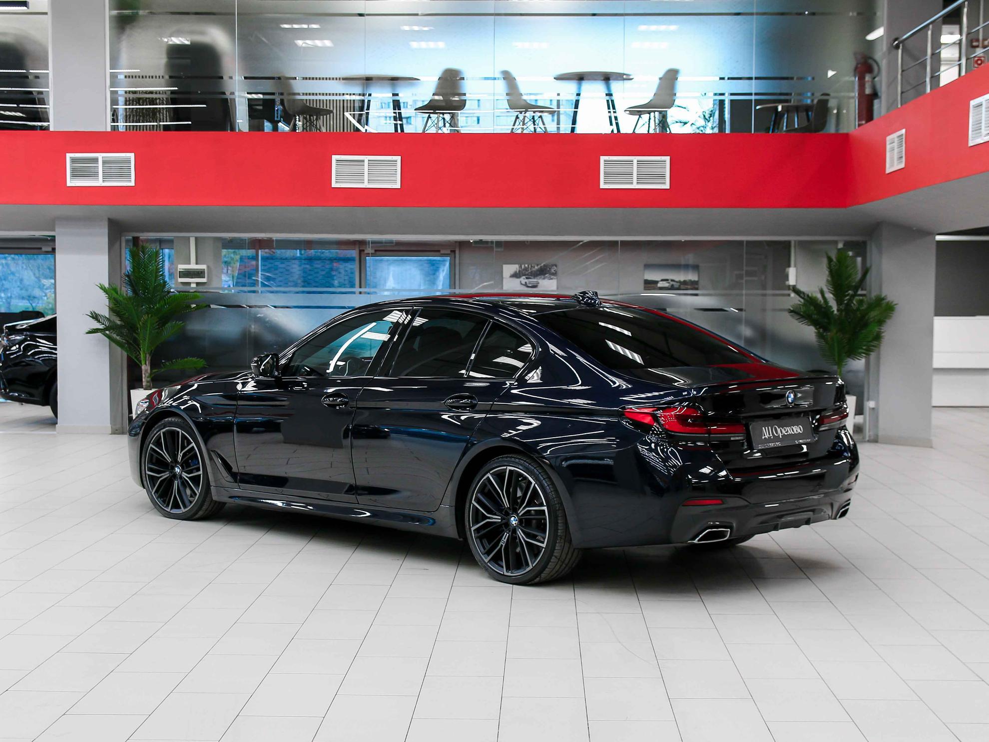 BMW 5 серии 2020, черный, ДЦ Орехово