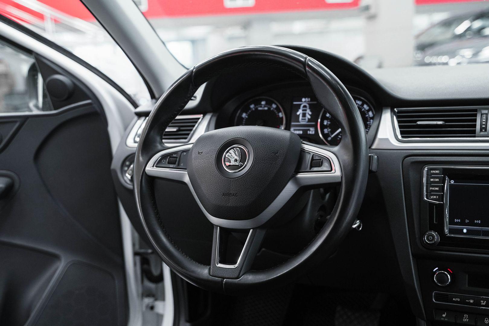 Skoda Rapid 2015, белый, ДЦ Орехово