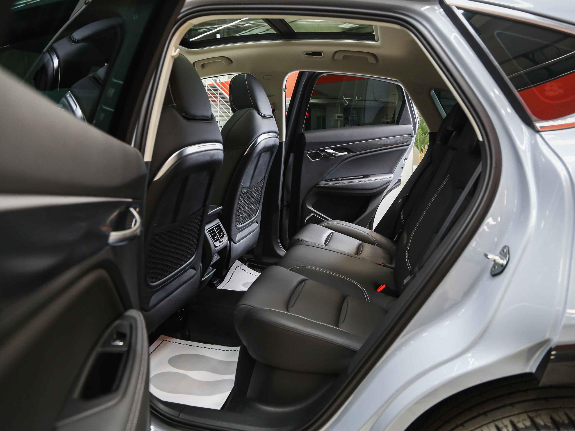 Geely Tugella 2023, серый, ДЦ Орехово