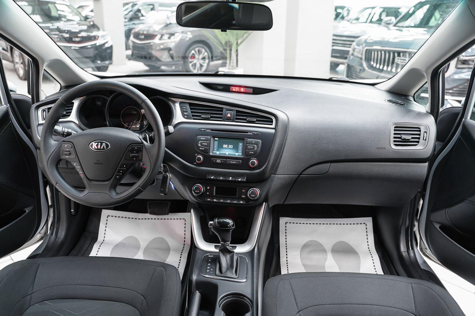 Kia Ceed 2017, серебряный, ДЦ Орехово