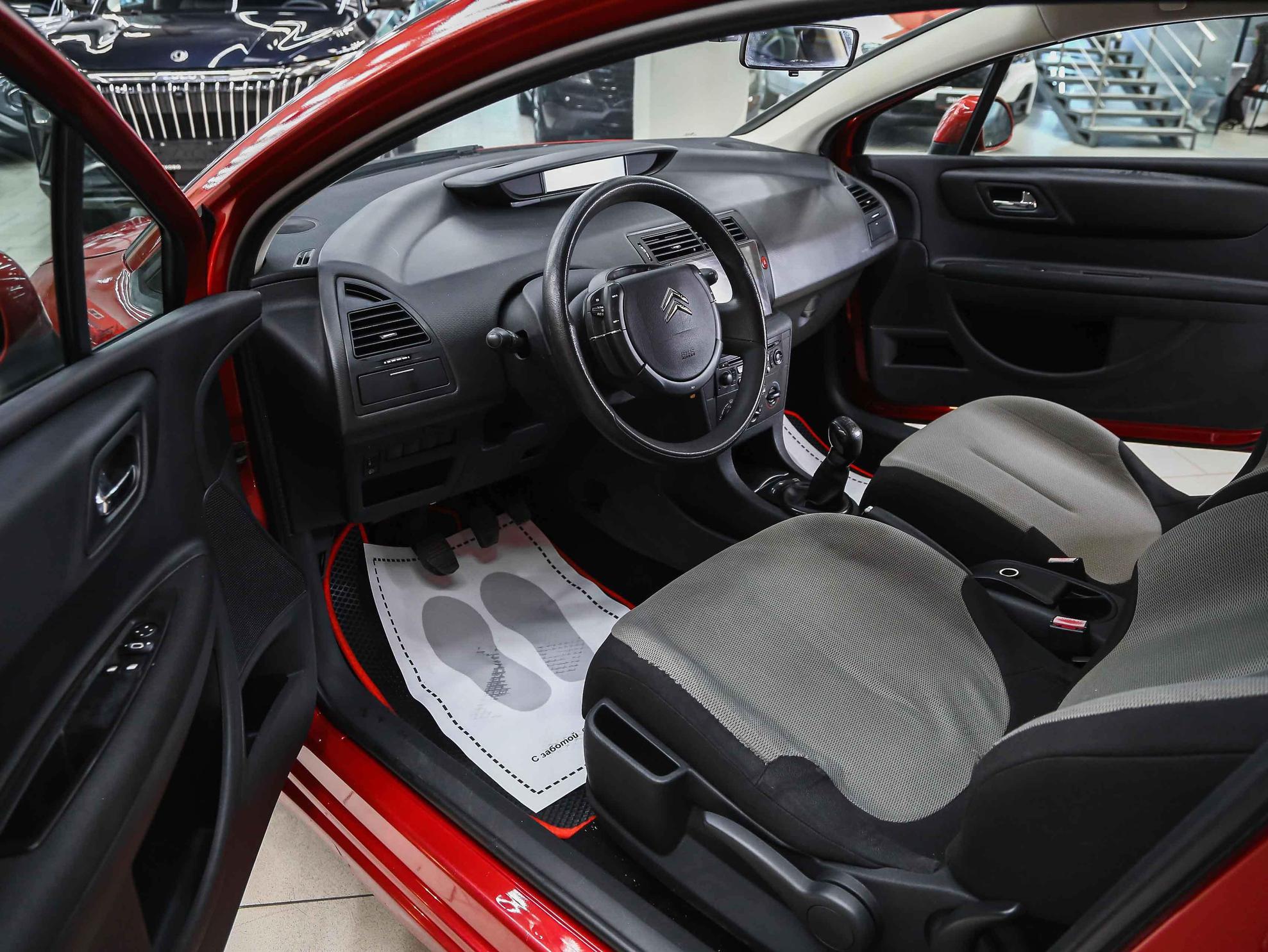 Citroen C4 2009, красный, ДЦ Орехово