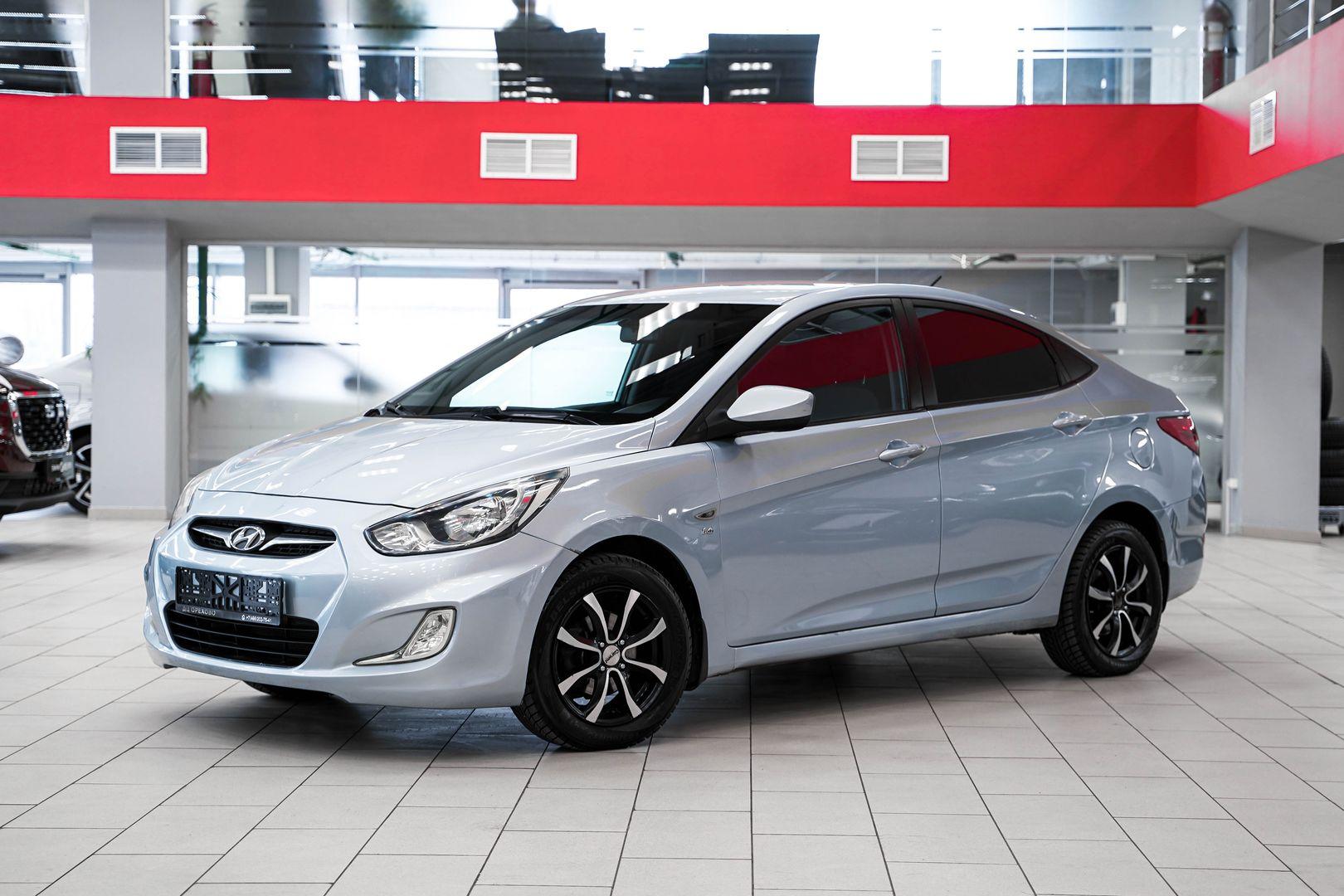 Hyundai Solaris 2011, серый, ДЦ Орехово