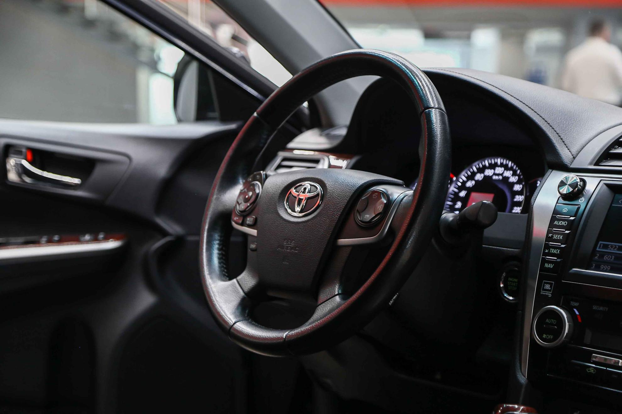 Toyota Camry 2012, черный, ДЦ Орехово