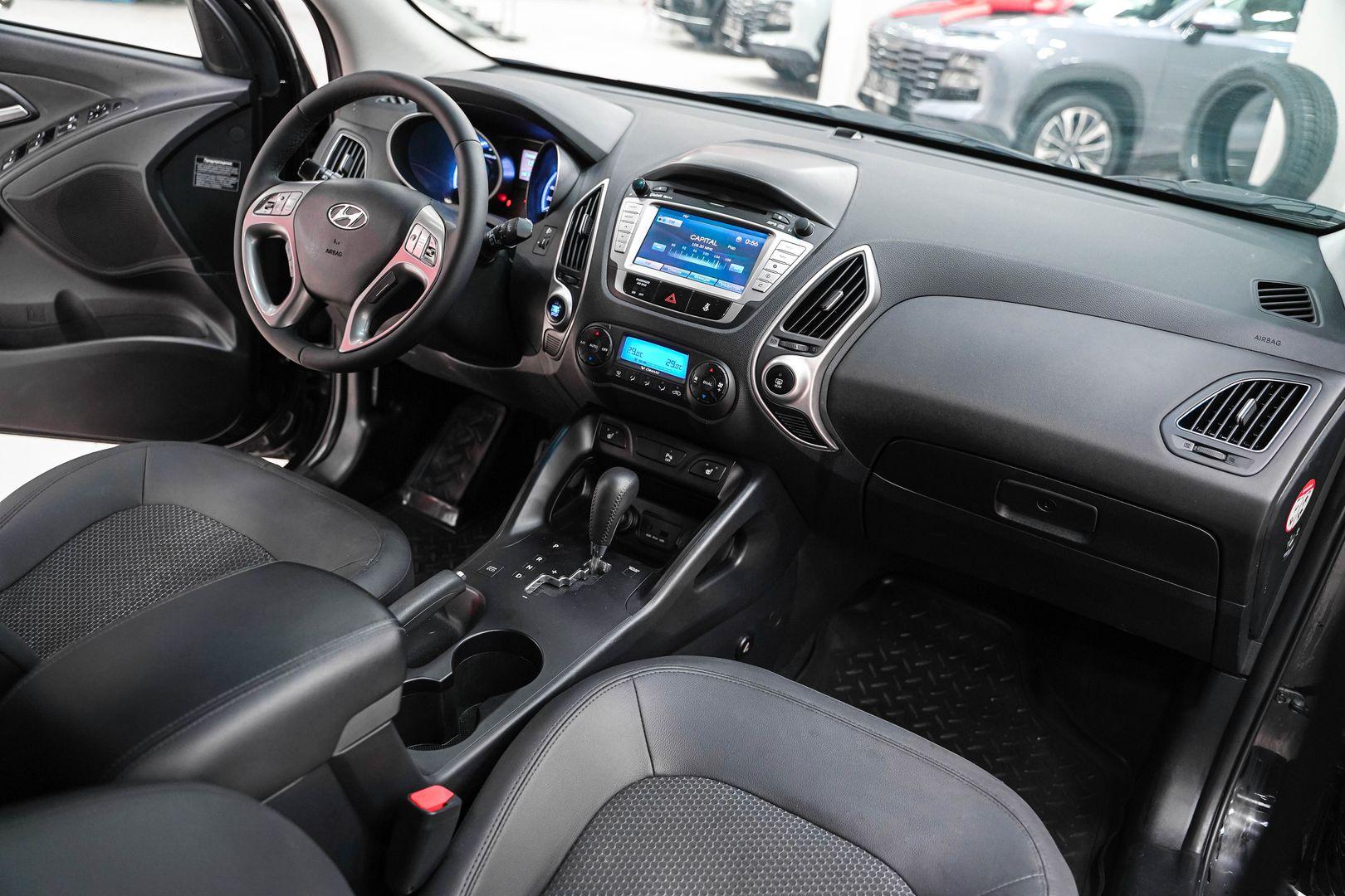 Hyundai ix35 2012, черный, ДЦ Орехово