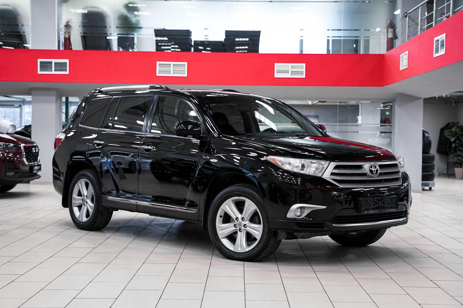 Toyota Highlander 2013, черный, ДЦ Орехово