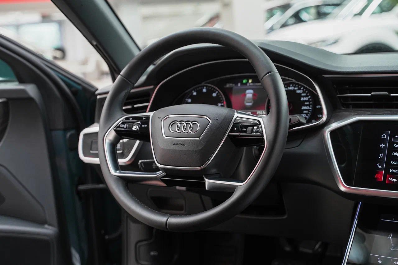 Audi A6 2021, зеленый, ДЦ Орехово