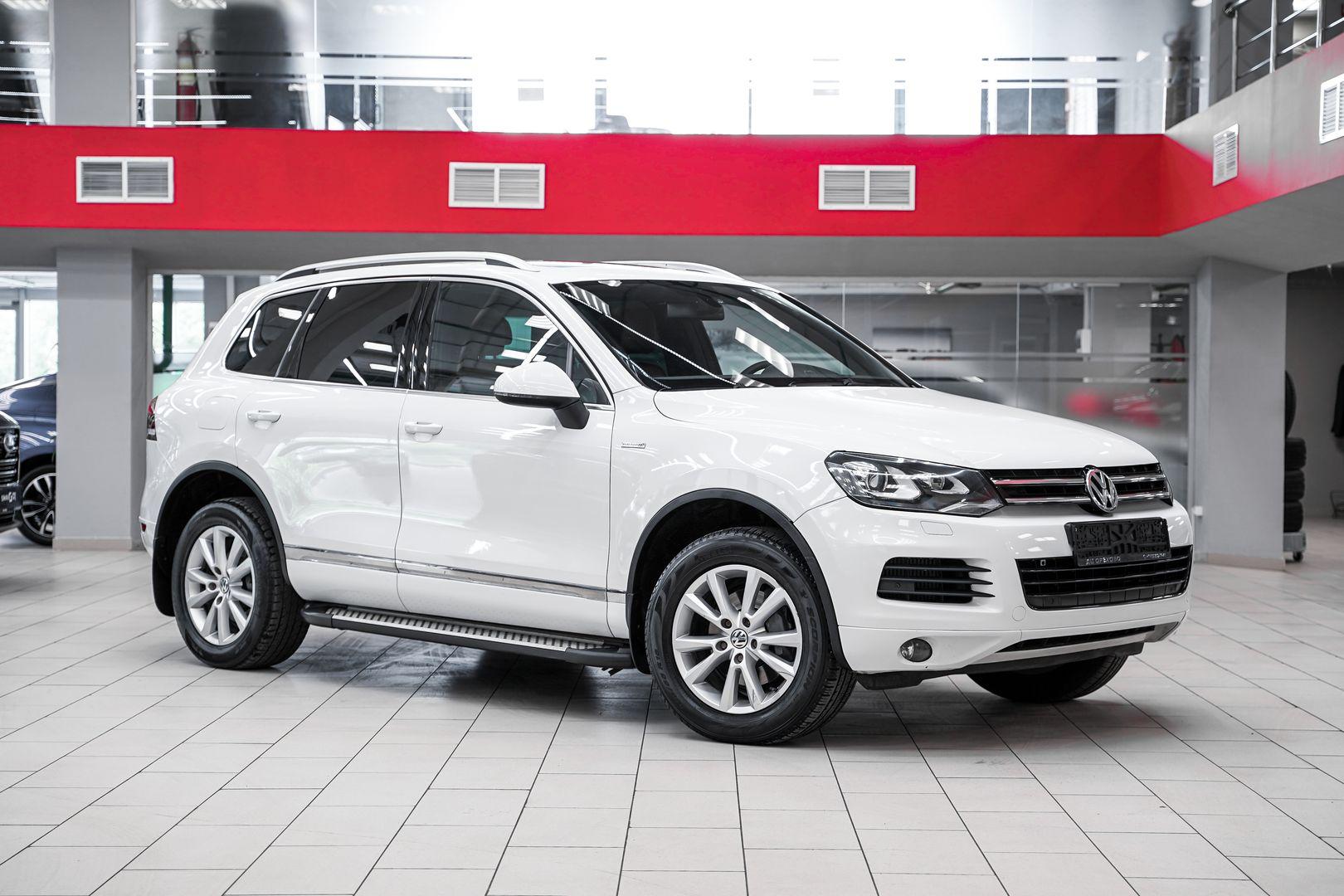 Volkswagen Touareg 2014, белый, ДЦ Орехово