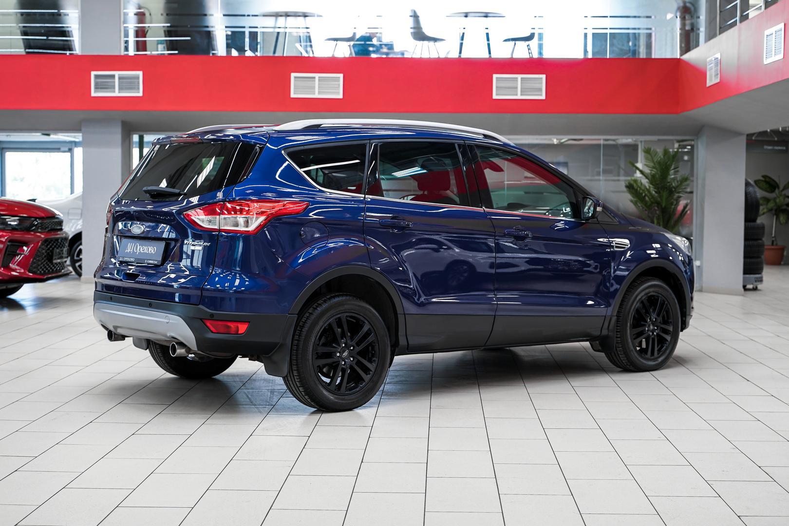 Ford Kuga 2015, синий, ДЦ Орехово