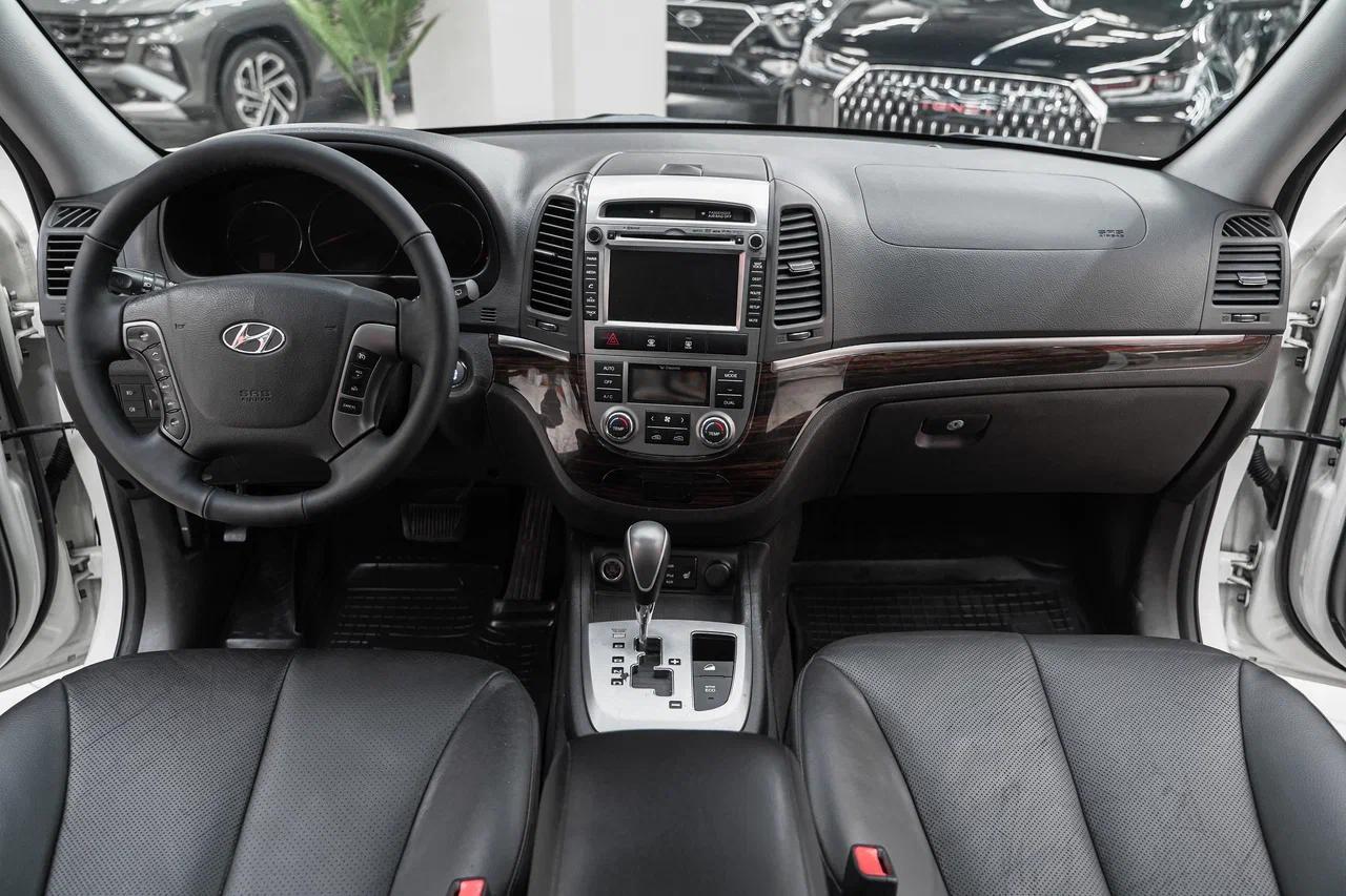 Hyundai Santa Fe 2011, белый, ДЦ Орехово