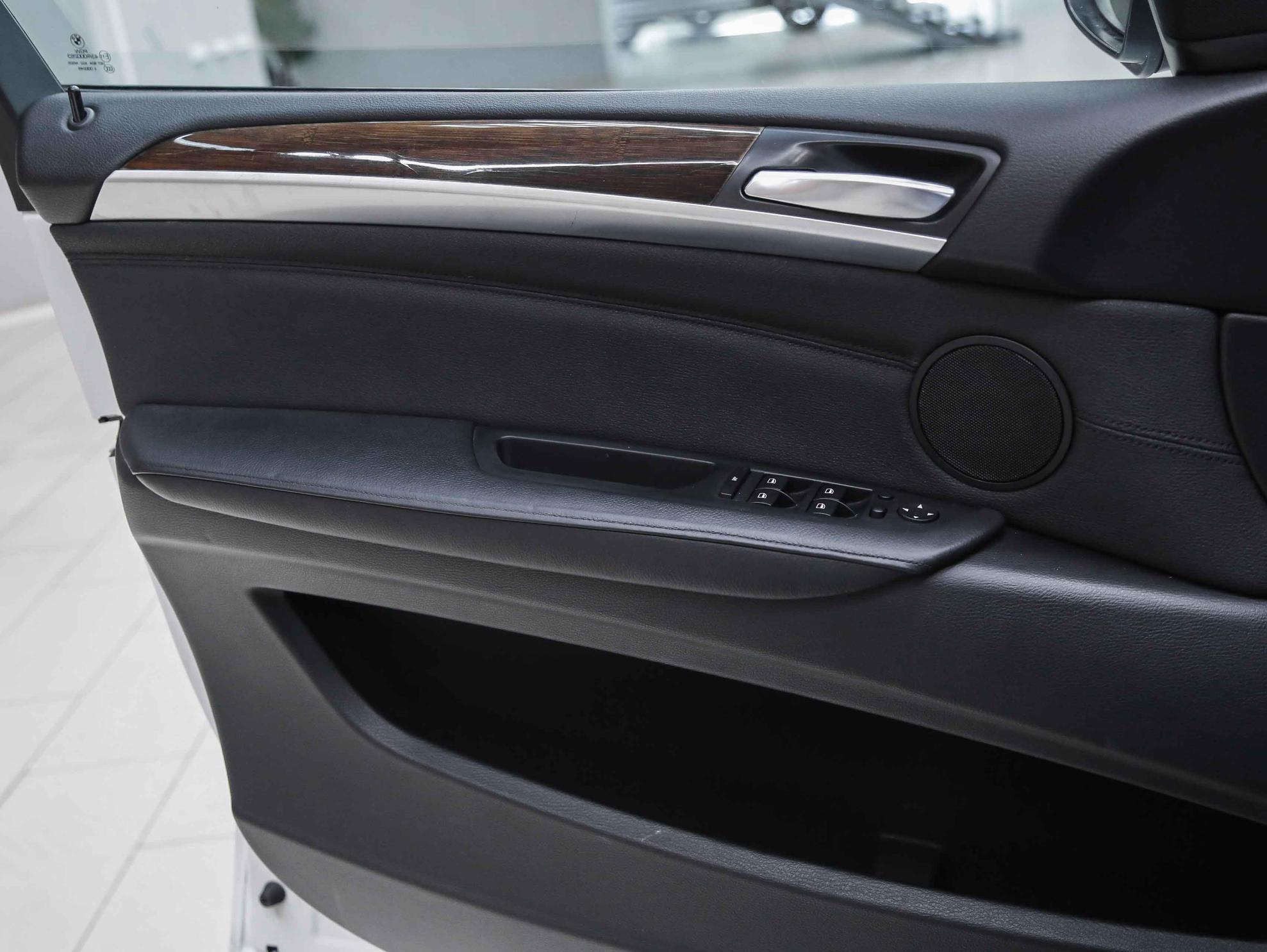 BMW X6 2013, белый, ДЦ Орехово