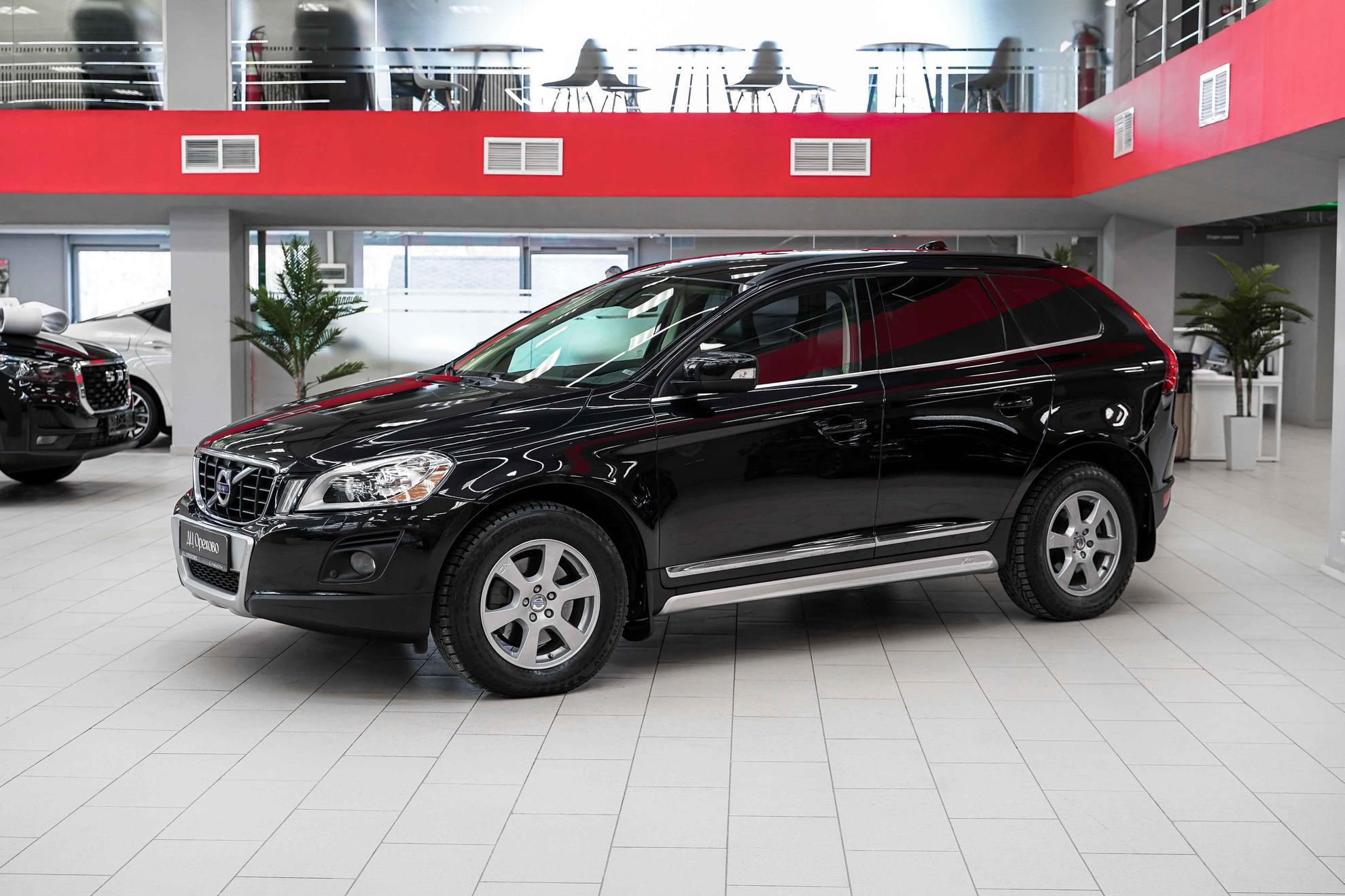 Volvo XC60 2010, черный, ДЦ Орехово