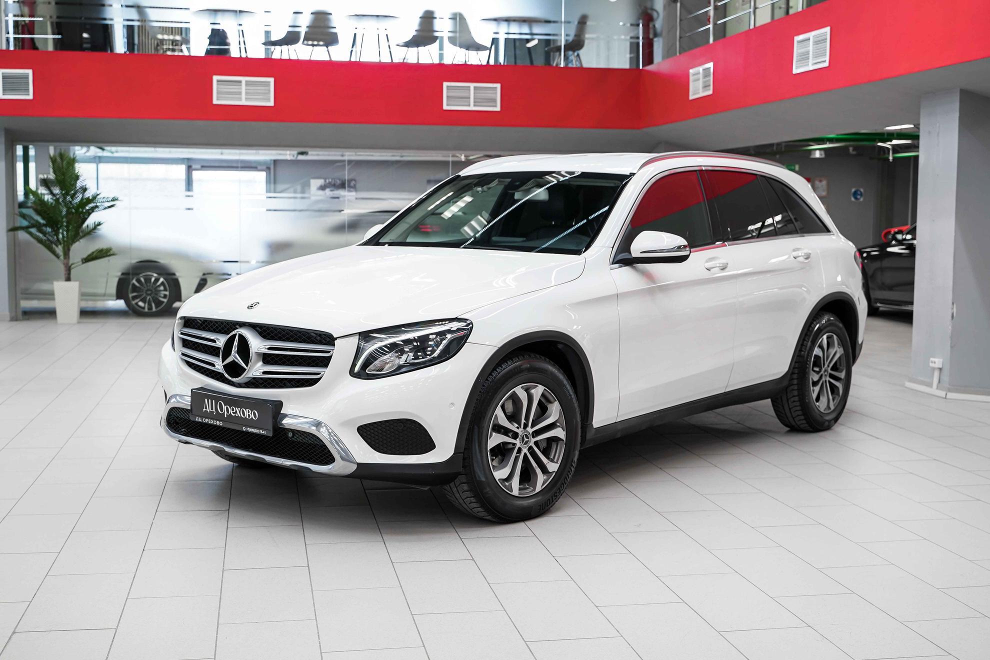 Mercedes-Benz GLC 2017, белый, ДЦ Орехово