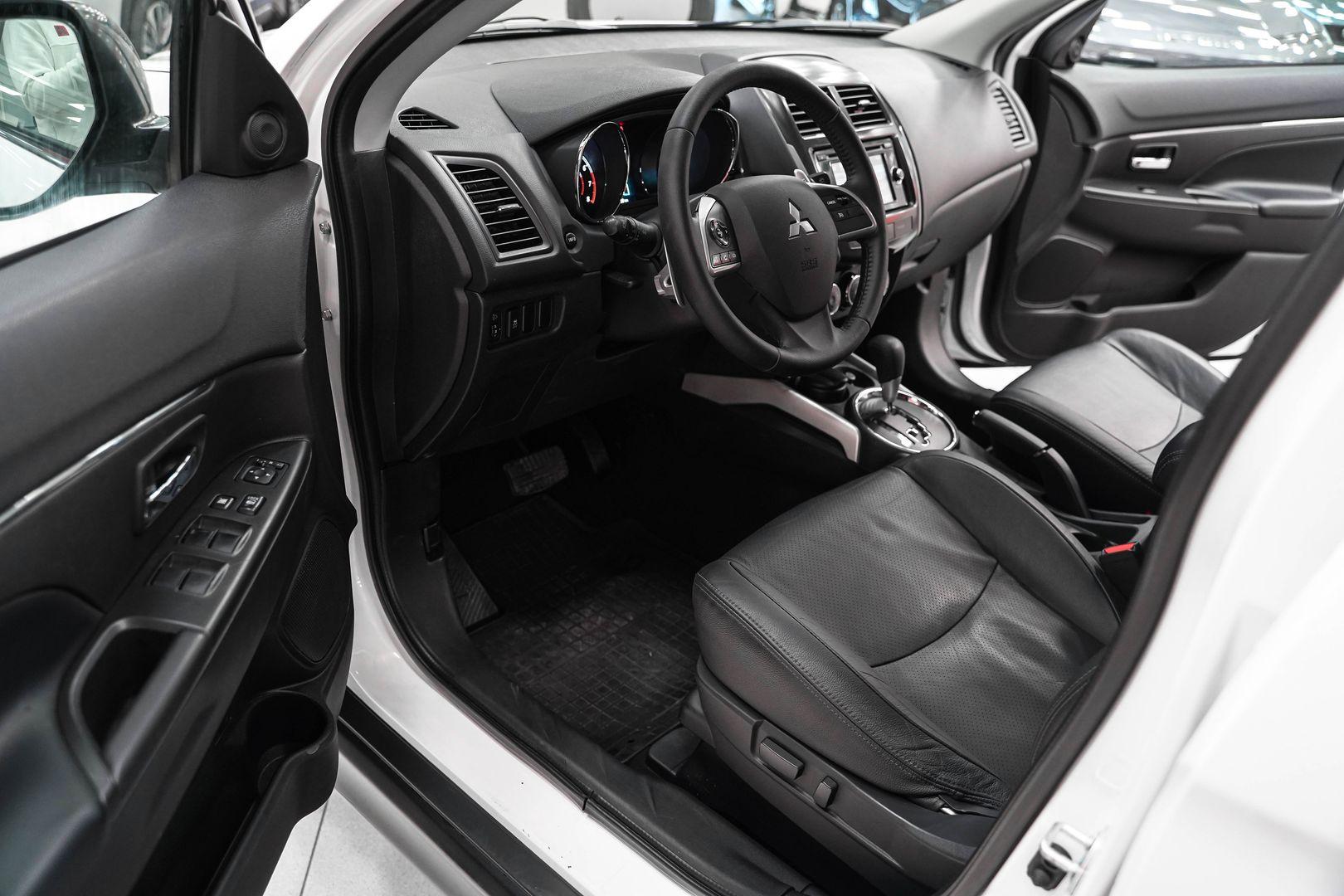 Mitsubishi ASX 2013, белый, ДЦ Орехово