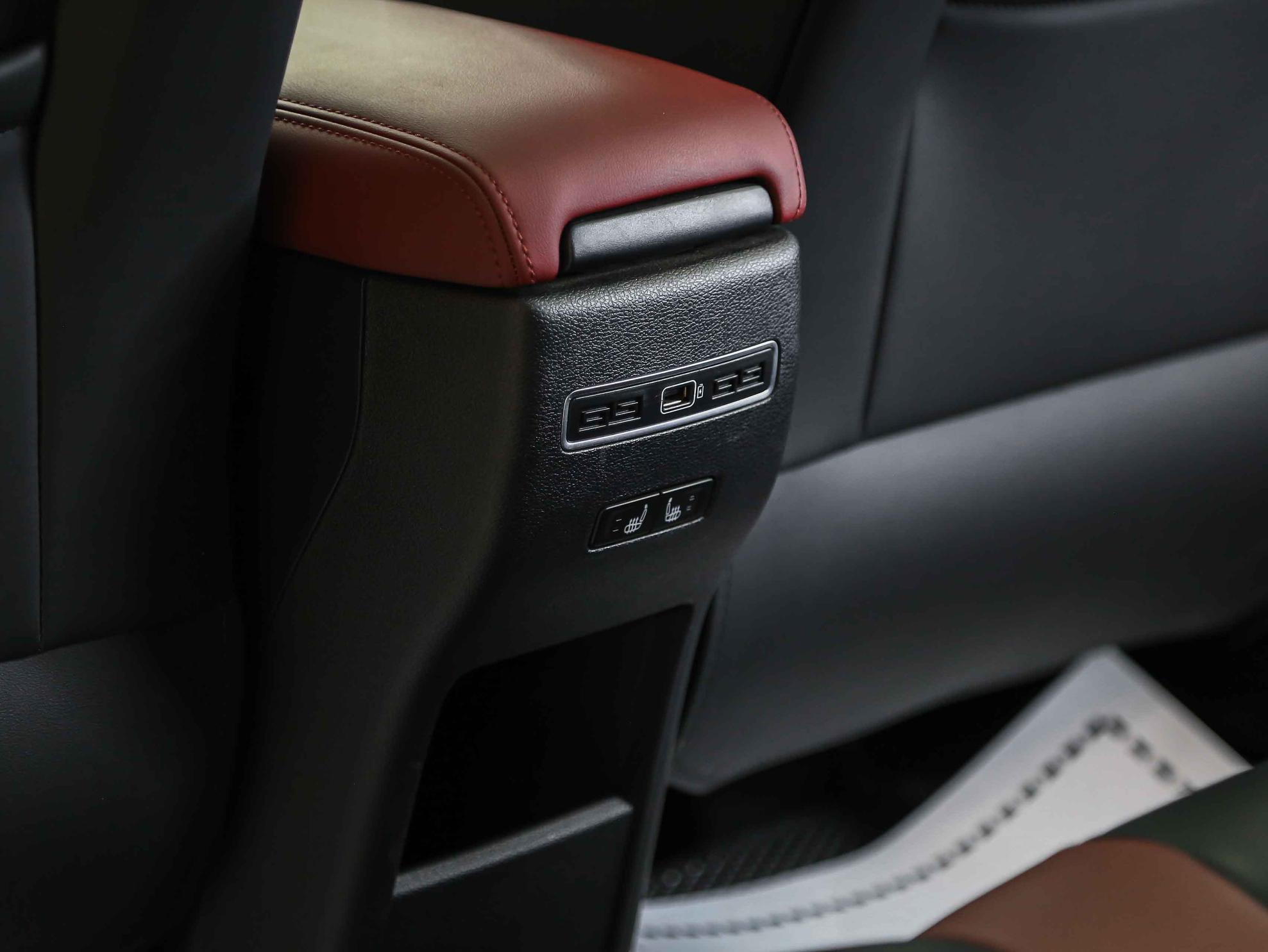 Geely Coolray 2023, серый, ДЦ Орехово