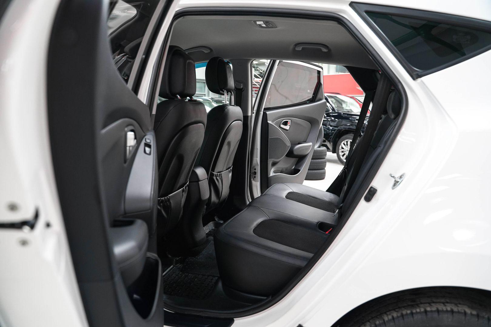 Hyundai ix35 2012, белый, ДЦ Орехово