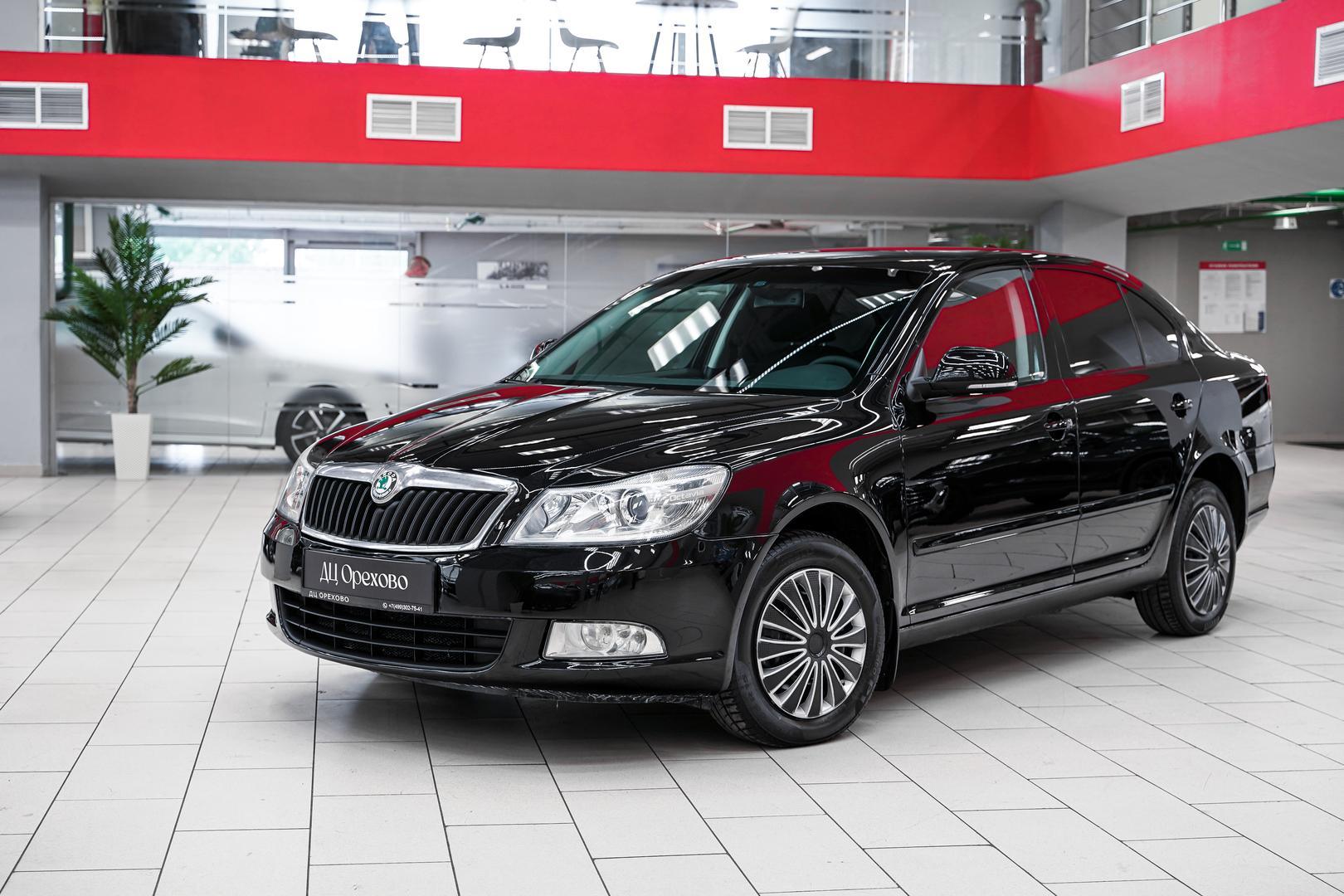 Skoda Octavia 2010, черный, ДЦ Орехово