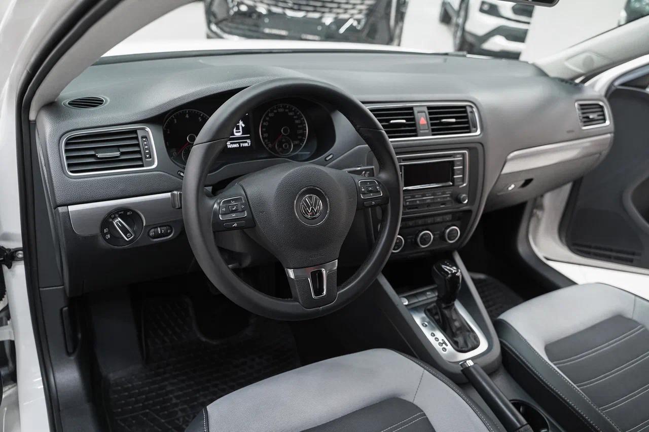 Volkswagen Jetta 2013, белый, ДЦ Орехово