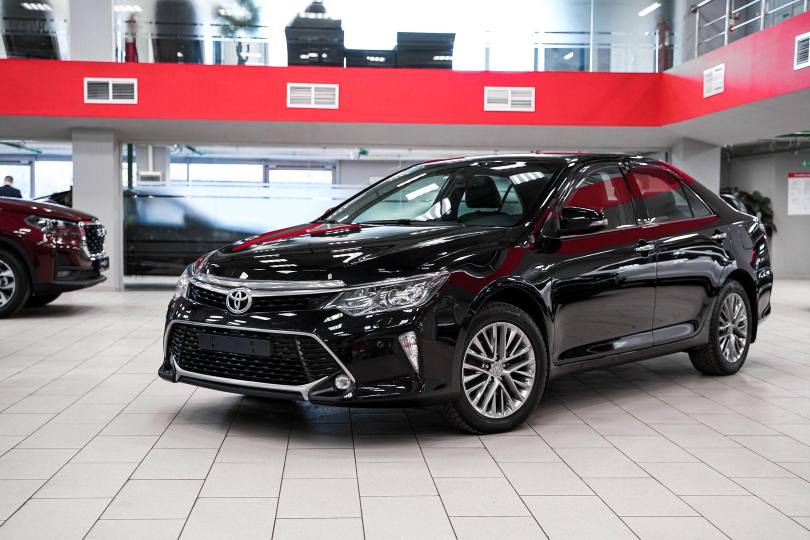 Toyota Camry 2017, черный, ДЦ Орехово